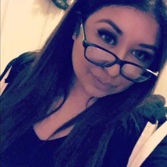 MEET YOUR POSHER!!!! - Picture 5 of 5